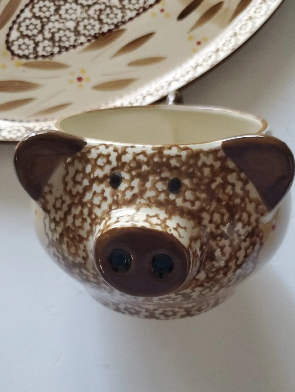 Temp-Tations Cream and Brown Floral Pattern  Soup bowlwith Matching Tray.